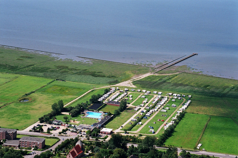 (c) Camping Seeblick